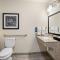Cobblestone Hotel & Suites - De Pere Green Bay