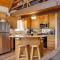 Furnished Deck High Sierra Cabin in Twain Harte!