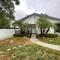 Charming Bright Traditional Home in Sherman Oaks - Шерман-Окс