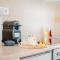 Idéal PRO & Couple - 2 Logements Thème Boho Chic RDC & Dandy 1er étage - Quartier Calme - Jardin - WIFI HD - Smart TV - Parking Gratuit - Proche Centre & Transports - Ask Home - Valenciennes