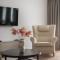 Metro Kabaty Elegant Apartment - 华沙