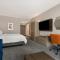 Holiday Inn Express & Suites - Springdale - Fayetteville Area