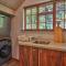 CASTLE COTTAGE Self catering fully equipped homely 120sqm double story king bed cottage in a lush green neighborhood