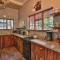 CASTLE COTTAGE Self catering fully equipped homely 120sqm double story king bed cottage in a lush green neighborhood