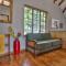 CASTLE COTTAGE Self catering fully equipped homely 120sqm double story king bed cottage in a lush green neighborhood