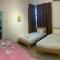 Fun Villa 6rm 12 to 22 pax Wifi Netflix BBQ SteamBoat Games Beach Water Park