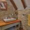CASTLE COTTAGE Self catering fully equipped homely 120sqm double story king bed cottage in a lush green neighborhood