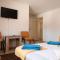 Guesthouse "INES" - 多博伊