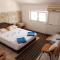 Guesthouse "INES" - 多博伊
