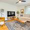 Country Home Near EIU and Lake Charleston!