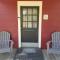 Charming Cottage in Morganton with Ample Parking