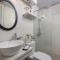 Queen Light Hotel - Ha Noi Old Quater