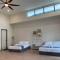 Puchong New Private Pool & Jacuzzi up to 30 Pax