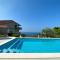 Luxury Sea View Apartment