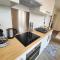 2en1 9 Personnes Max Stationnement proche & gratuit Wifi