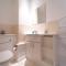 Spacious Apartment in Woking Town Centre Spacious Apartment in Woking Town Centre