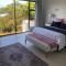 Dolphin View. 5 bedroom. 10 sleeper. - Bazley Beach