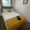 Wardown Place - Spacious 3 Bed House available for short term or long term Rental