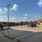 Executive Inn & Suites - Floresville