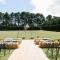 The Maple Lodge with Alpacas, Goats, Boars, Ducks & Chickens Farm Stay with Outdoor Pizza Oven
