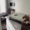 -The Garden Room - with Private Entrance & Private Bathroom