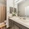 Wonderful Getaway Cypress 2 BR with thoughtful comforts