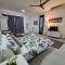 Urban360 Studio & Trio by La Ritz