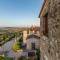 Palazzo Monaci-Appartamento con piscina nelle crete Senesi