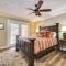 Charming Texarkana Home Lake and Pool Access!