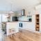 Windmill Escape - Onda Townhouse by Lisbeyond