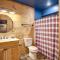 Cozy Cabin + Mt View/River/Hot Tub/Pool Table - 布恩