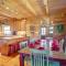Cozy Cabin + Mt View/River/Hot Tub/Pool Table - 布恩