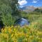 Snowcreek II 2 plus loft 2 bathroom end unit condo sleeping 8 people with amazing mountain view - Mammoth Lakes