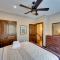 The Fox House Luxe Lincoln Home with Hot Tub - 林肯