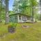 Cozy Corner Cottage Near East Twin Lake!
