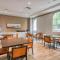 San Bruno 2br w pool spa gym nr groceries SFO-1398