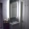 Stylish centrally-located studio with parking - Croydon