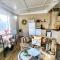 #03 - Fantastic Lakeside Studio Cottage- Pet Friendly