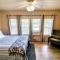 #04-Adorable Large 1 Bedroom Lakeside Cottage- Pet Friendly