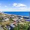 Dazzling Centrally Located Ocean View w 2 Kings, Huge Private Yard, 2 Decks, Firepit, BBQ - 默特尔比奇