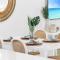 Luxury Beachside Condo 1 Steps to the Beach - Juno Beach