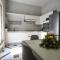 LA PUTEA SUITE