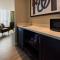 Hampton Inn & Suites Washington, D.C. - Navy Yard - Вашингтон