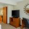 Comfort Suites At Virginia Center Commons