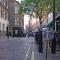 Spacious Soho Home On Quaint Cobbled Street - 伦敦