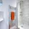 Luxurious Birmingham Home Private Parking WiFi - near to NEC and QEH
