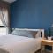 O&O Group - 3 BR SeaFront APT Prestigious Tower - 巴特亚姆