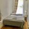 Spacious 3 Bed Room Flat in South West London - London