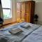 Spacious 3 Bed Room Flat in South West London - London