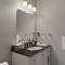 Five Peaks Home with Soaking Tub - Bend